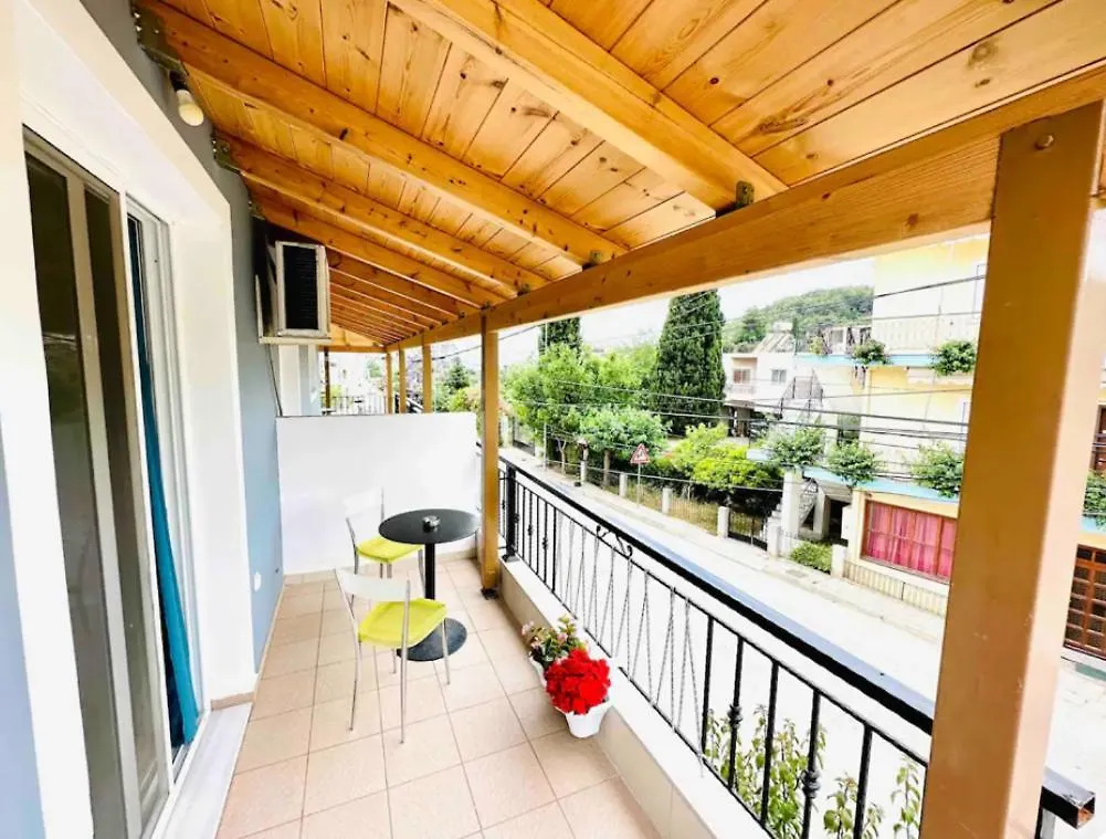Simadhes Room Himara